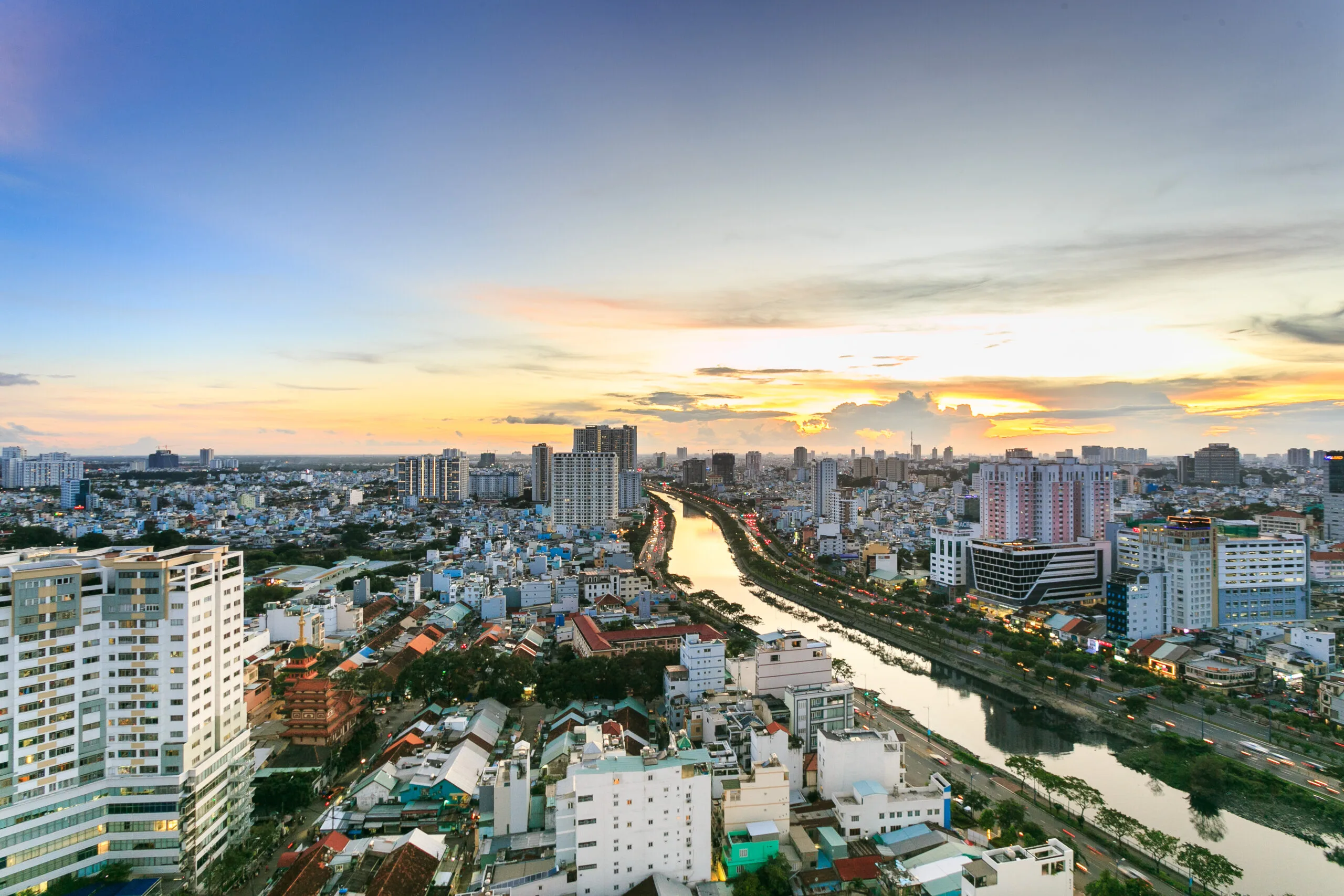 Căn hộ 3 phòng ngủ RiverGate Residence hình 12